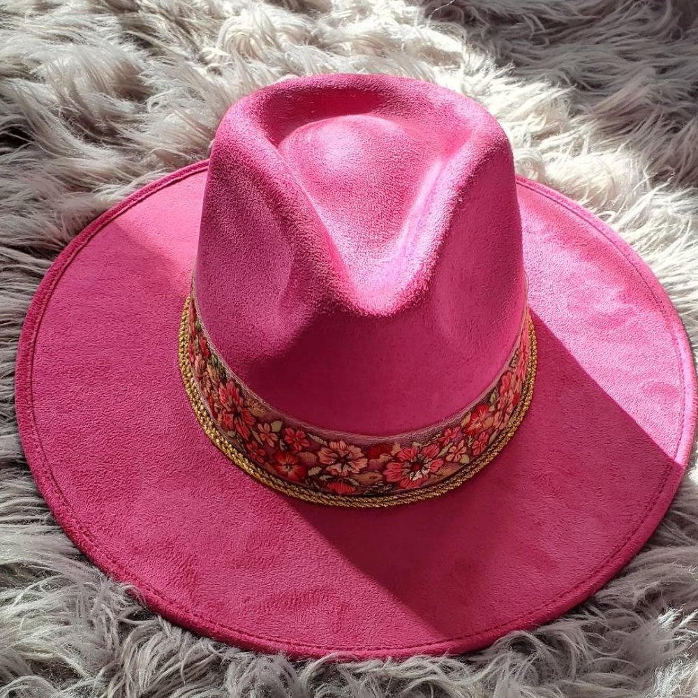 NEW! Fuschia Artisan Fashion Hat